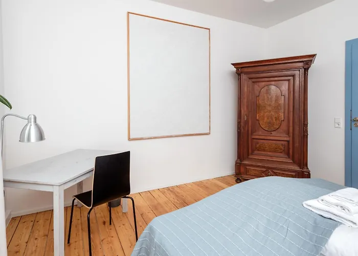 Kuenstlerzimmer In Der Haeselburg - Minimalistische